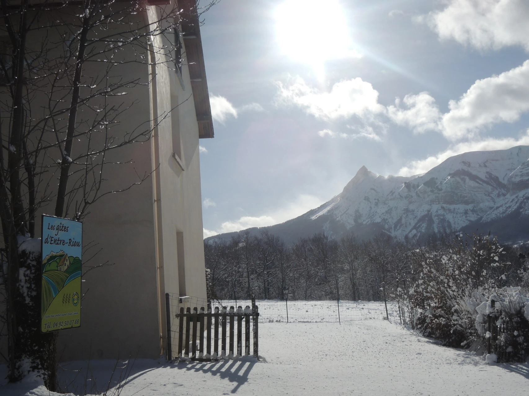 Vue extérieure du Gîte Le Noyer à Saint-Bonnet en Champsaur
