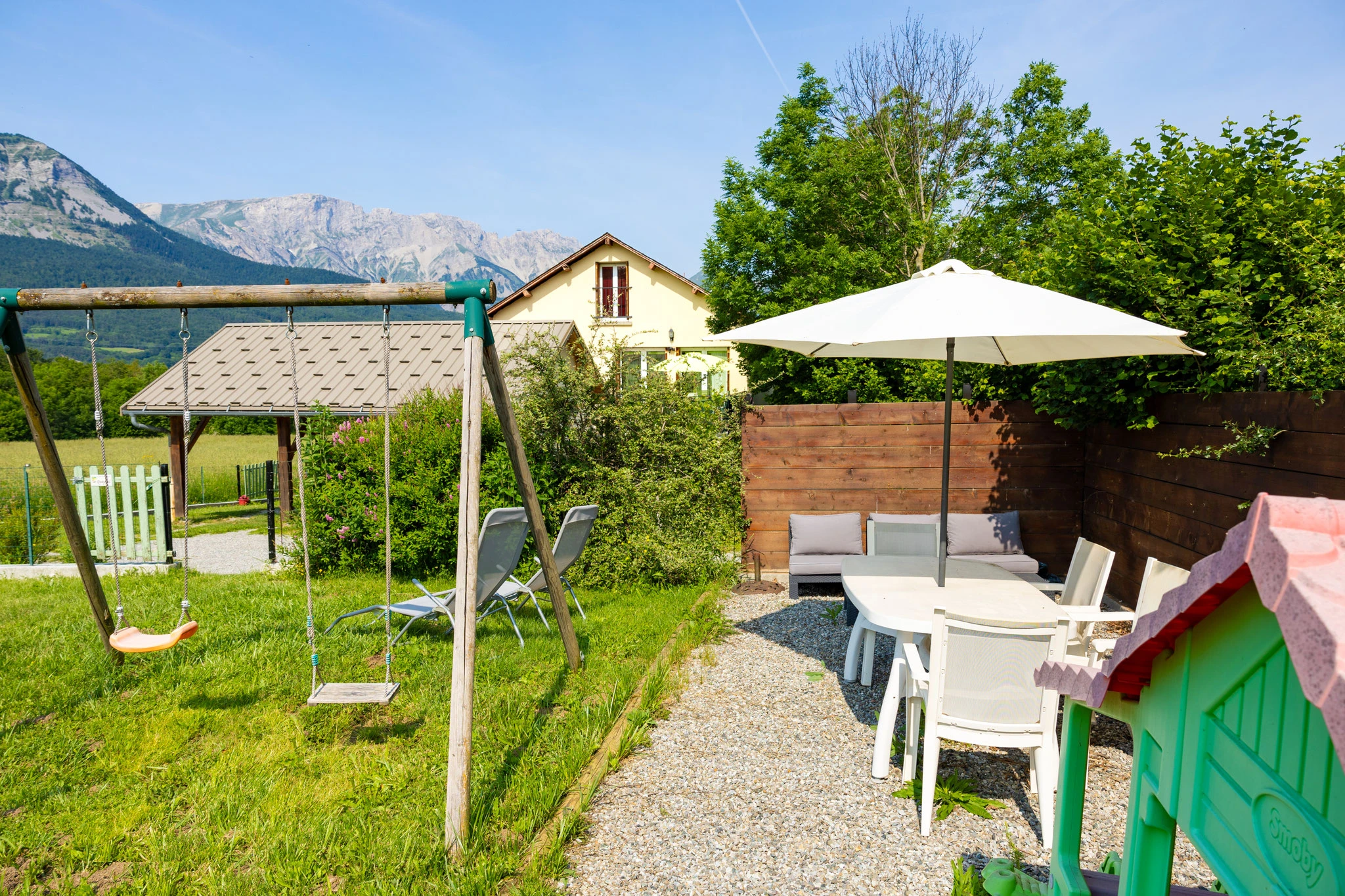Jardin du Gîte le Queyrel à Saint-Bonnet en Champsaur